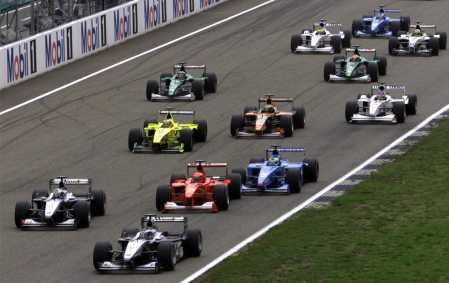 The start. Hakkinen storms through and takes the lead.