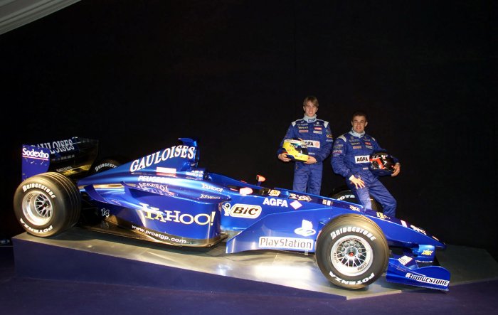 The AP03 - side view with Alesi and Heidfield