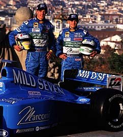 B200 - Car back with drivers