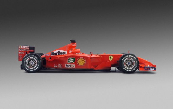 Ferrari F2001 - Side view
