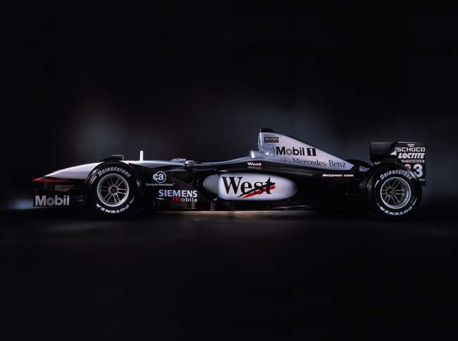 McLaren MP4-16 - Side view