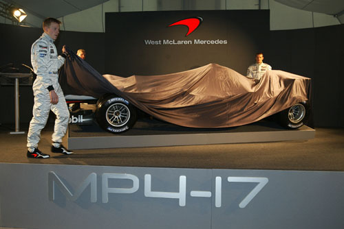 McLaren MP4-17 - The unveiling
