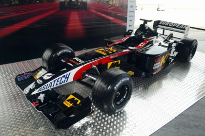 Minardi PS02 - Slant view