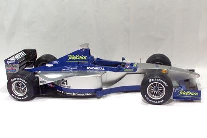 The Minardi M01 - side view